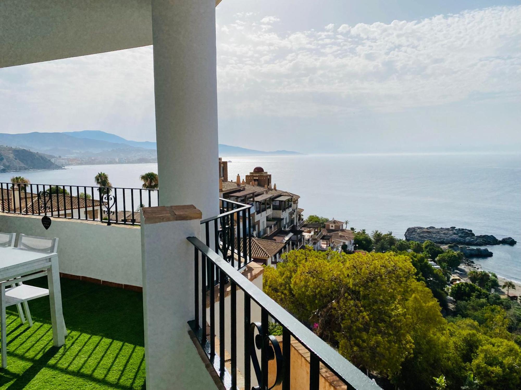 Jardines De Adnania En Marina Del Este Con Vista Al Mar Ada La Herradura  Esterno foto
